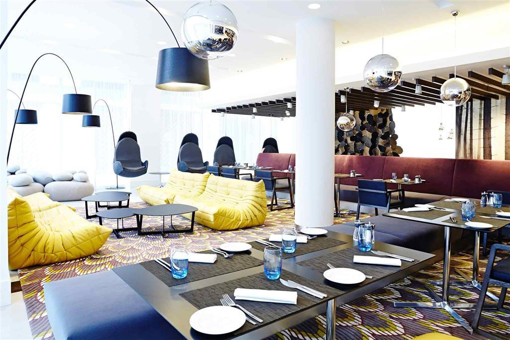Novotel London Brentford Exterior photo