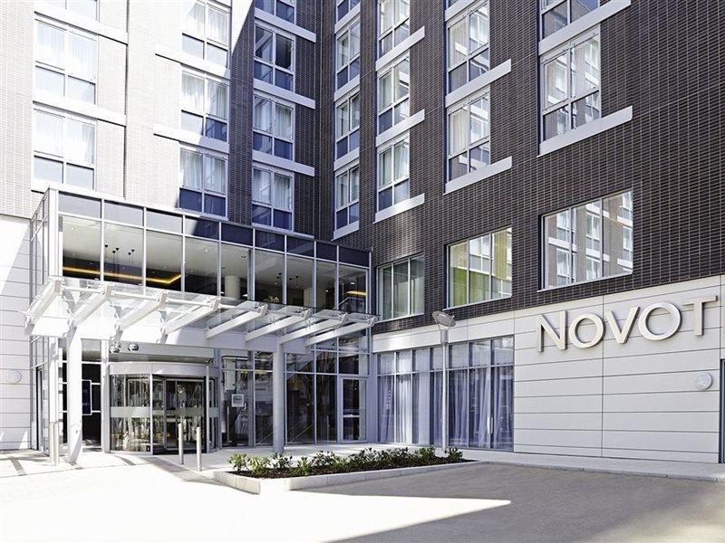Novotel London Brentford Exterior photo