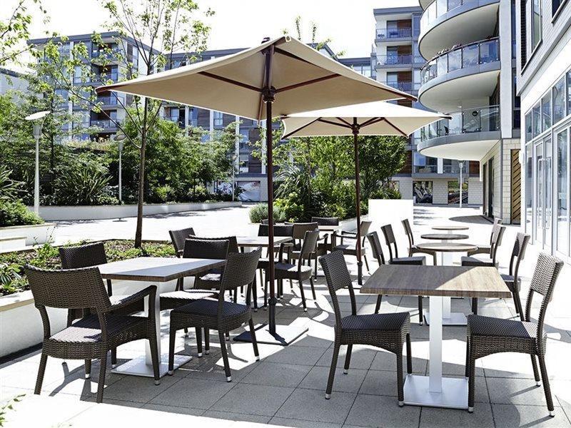 Novotel London Brentford Exterior photo